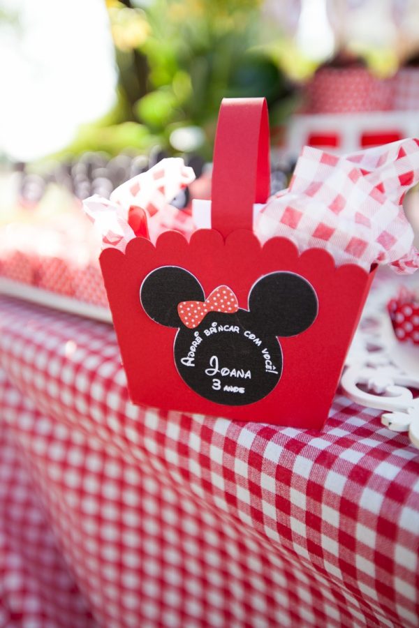 Piquenique da Minnie e do Mickey
