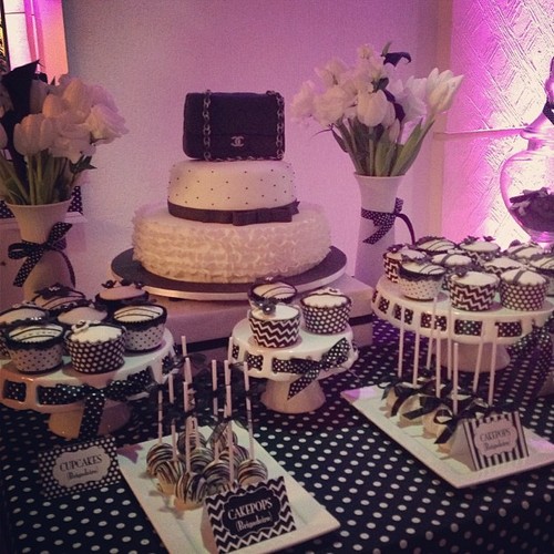 Festa Black & White