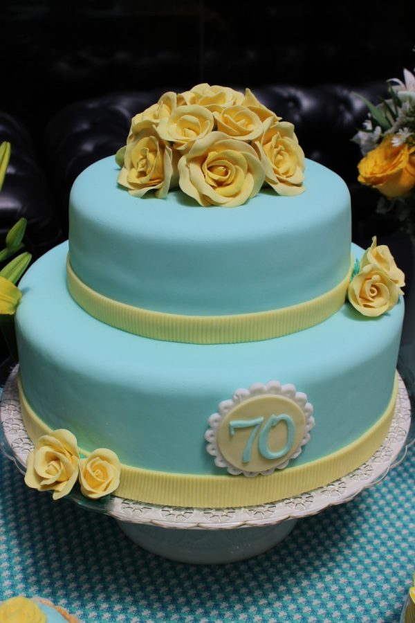 Festa 70 Anos: Amarelo e Azul Tiffany