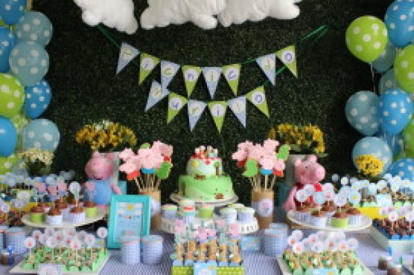 Picnic George Pig