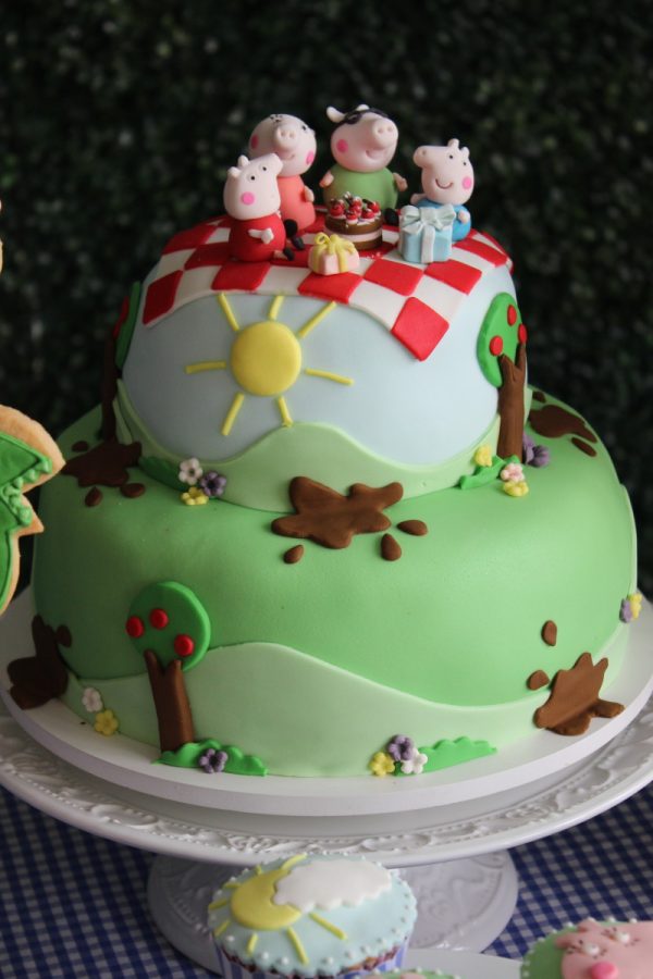 Picnic George Pig