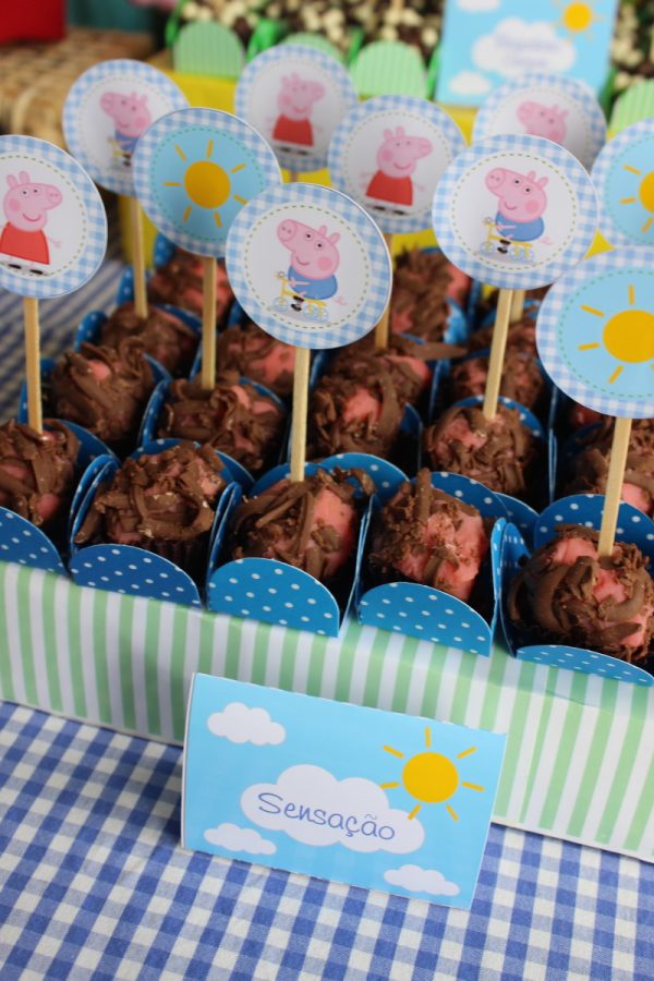 Picnic George Pig