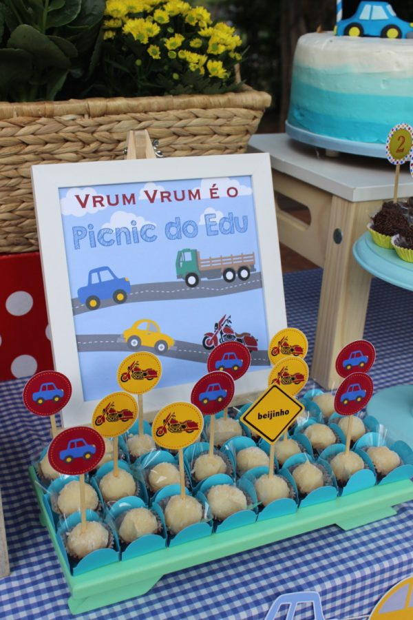 Picnic de Carrinho e Caminhão