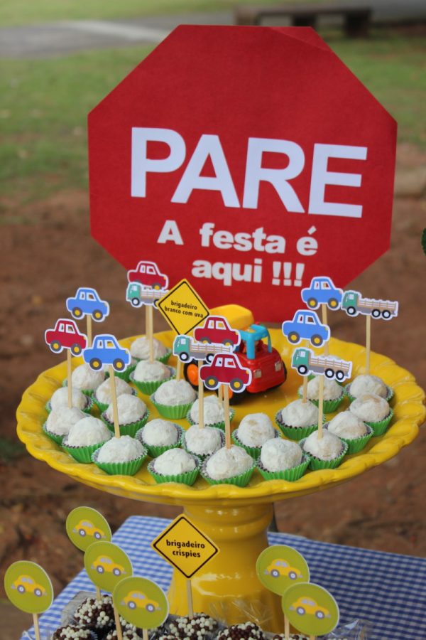 Picnic de Carrinho e Caminhão