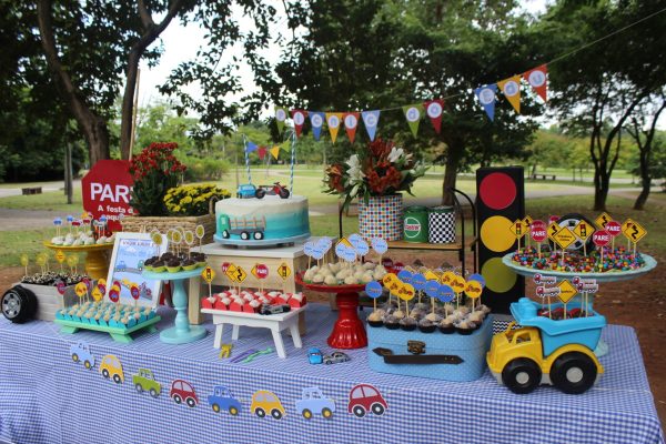 Picnic de Carrinho e Caminhão