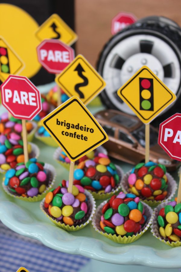 Picnic de Carrinho e Caminhão