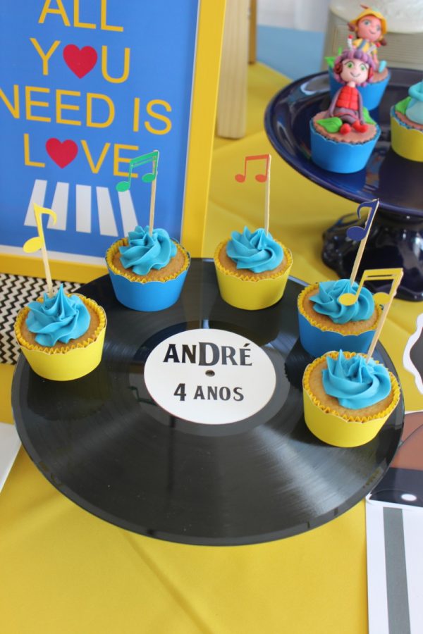 Festa Yellow Submarine