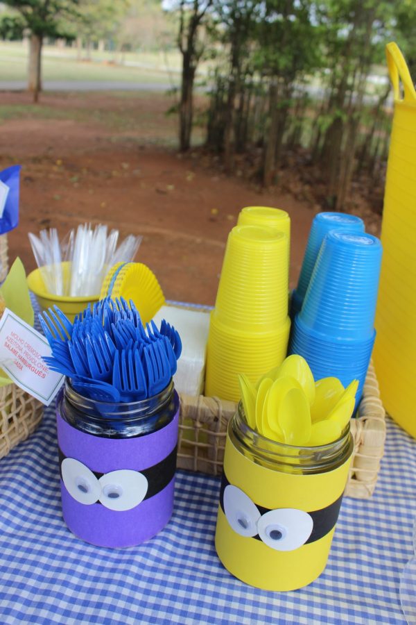 Picnic Minions