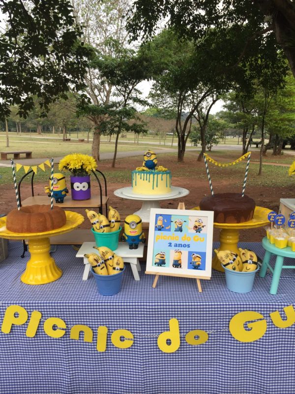 Picnic Minions